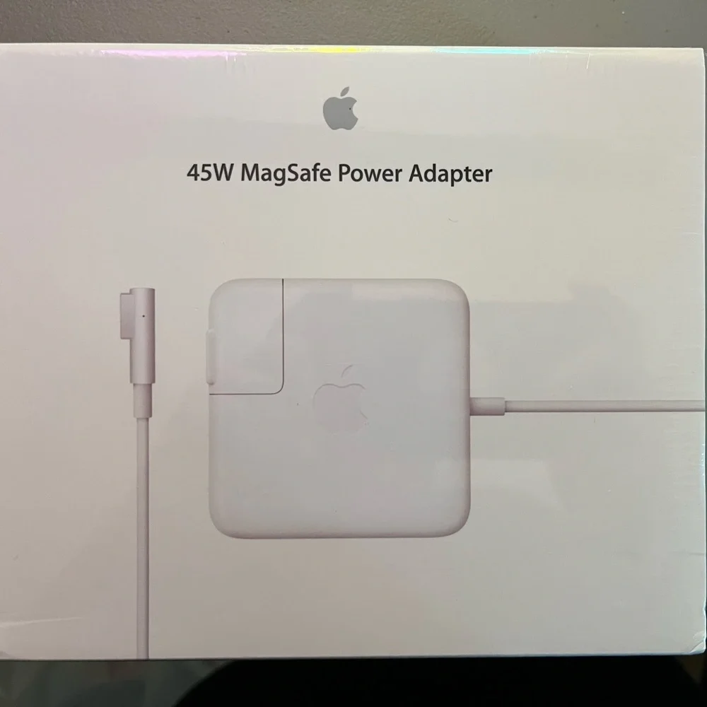 NIP Apple MagSafe Power Adapter
